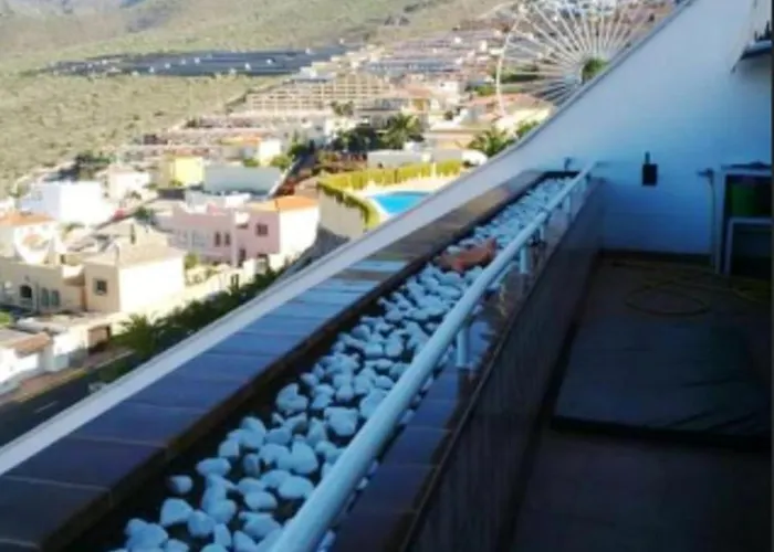 Spacious In 165 M² With Shared Pool