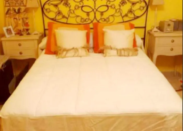 아파트 Spacious In 165 M² With Shared Pool *